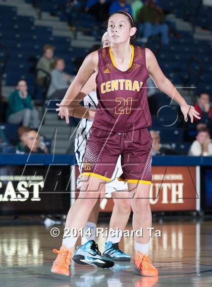 Thumbnail 3 in Central Regional vs Middletown South (WOBM Christmas Classic) photogallery.