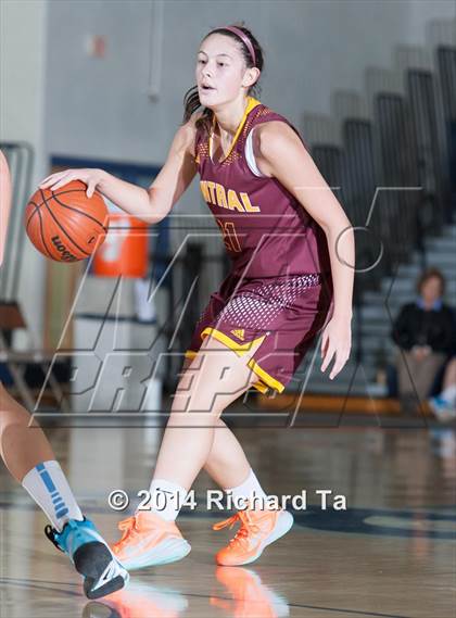 Thumbnail 2 in Central Regional vs Middletown South (WOBM Christmas Classic) photogallery.