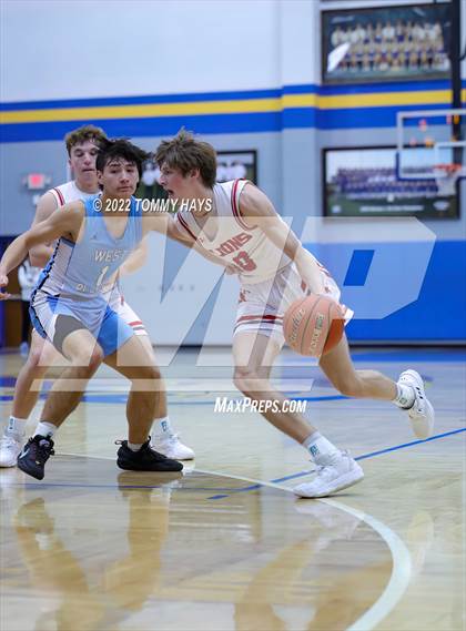 Thumbnail 3 in West Plains vs Ponder (Brock Showcase) photogallery.