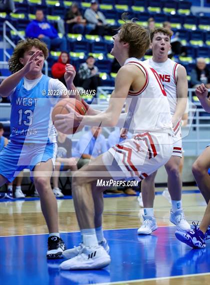 Thumbnail 3 in West Plains vs Ponder (Brock Showcase) photogallery.