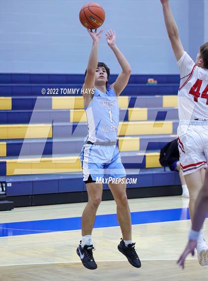 Thumbnail 3 in West Plains vs Ponder (Brock Showcase) photogallery.