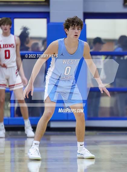 Thumbnail 1 in West Plains vs Ponder (Brock Showcase) photogallery.