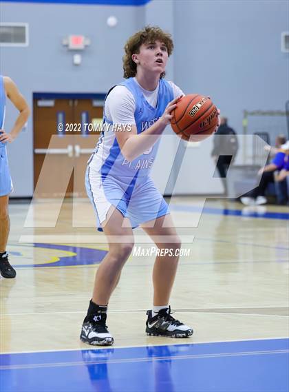 Thumbnail 1 in West Plains vs Ponder (Brock Showcase) photogallery.