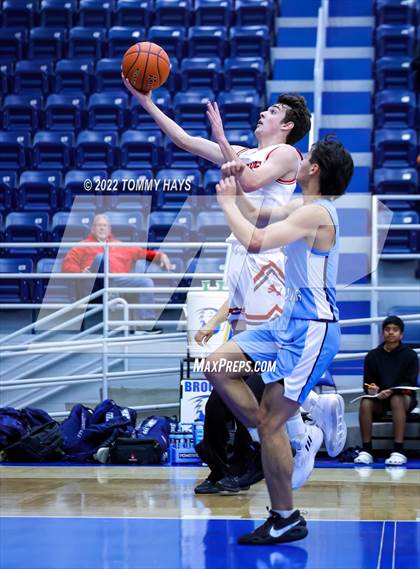 Thumbnail 1 in West Plains vs Ponder (Brock Showcase) photogallery.