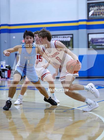 Thumbnail 2 in West Plains vs Ponder (Brock Showcase) photogallery.