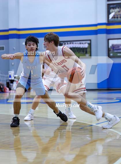 Thumbnail 3 in West Plains vs Ponder (Brock Showcase) photogallery.