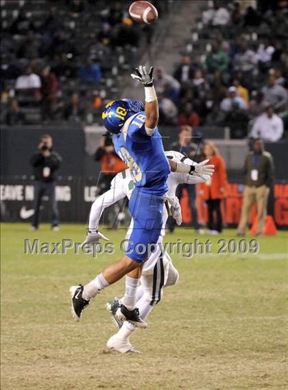 Thumbnail 2 in De La Salle vs. Crenshaw (CIF State Open Division Final) photogallery.