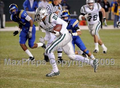Thumbnail 3 in De La Salle vs. Crenshaw (CIF State Open Division Final) photogallery.