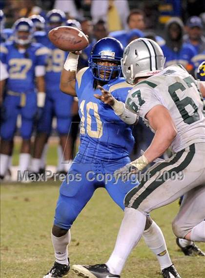 Thumbnail 3 in De La Salle vs. Crenshaw (CIF State Open Division Final) photogallery.