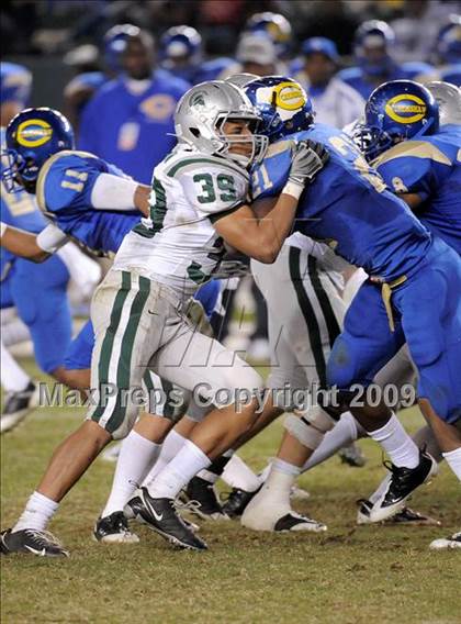 Thumbnail 2 in De La Salle vs. Crenshaw (CIF State Open Division Final) photogallery.