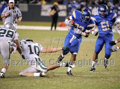 Thumbnail 2 in De La Salle vs. Crenshaw (CIF State Open Division Final) photogallery.