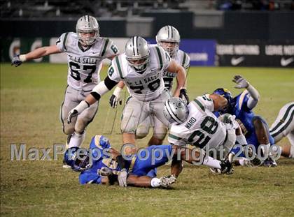 Thumbnail 1 in De La Salle vs. Crenshaw (CIF State Open Division Final) photogallery.