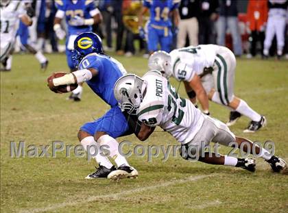 Thumbnail 1 in De La Salle vs. Crenshaw (CIF State Open Division Final) photogallery.