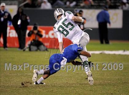 Thumbnail 3 in De La Salle vs. Crenshaw (CIF State Open Division Final) photogallery.