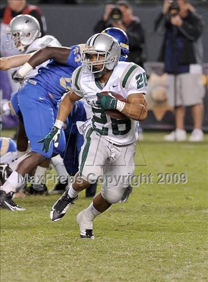 Thumbnail 1 in De La Salle vs. Crenshaw (CIF State Open Division Final) photogallery.