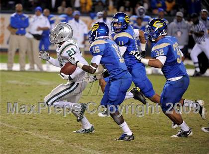 Thumbnail 3 in De La Salle vs. Crenshaw (CIF State Open Division Final) photogallery.