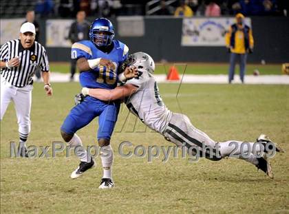 Thumbnail 2 in De La Salle vs. Crenshaw (CIF State Open Division Final) photogallery.