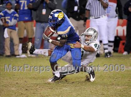 Thumbnail 1 in De La Salle vs. Crenshaw (CIF State Open Division Final) photogallery.