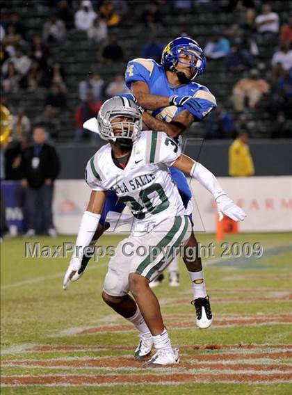 Thumbnail 1 in De La Salle vs. Crenshaw (CIF State Open Division Final) photogallery.