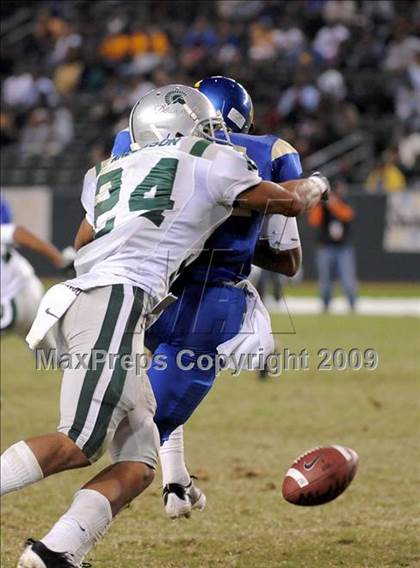Thumbnail 2 in De La Salle vs. Crenshaw (CIF State Open Division Final) photogallery.