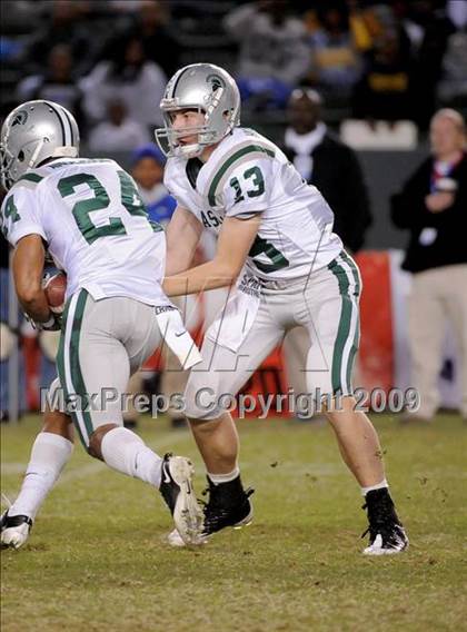 Thumbnail 1 in De La Salle vs. Crenshaw (CIF State Open Division Final) photogallery.