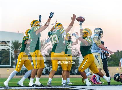 Thumbnail 2 in Edison vs. Canyon photogallery.