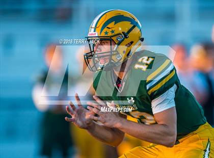Thumbnail 2 in Edison vs. Canyon photogallery.