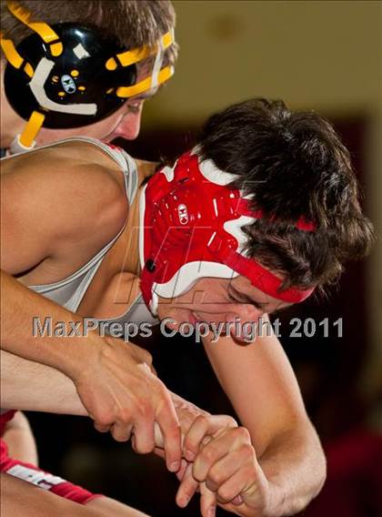Thumbnail 3 in Canandaigua Academy vs Corning (Corning Duals) photogallery.