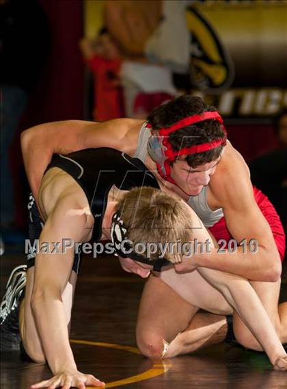 Thumbnail 3 in Canandaigua Academy vs Corning (Corning Duals) photogallery.