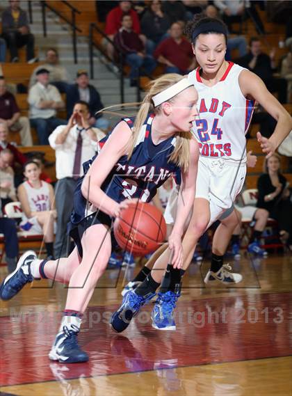 Thumbnail 3 in Chartiers Valley vs. Shaler Area (WPIAL Playoffs) photogallery.