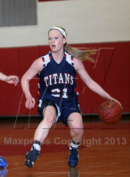 Thumbnail 2 in Chartiers Valley vs. Shaler Area (WPIAL Playoffs) photogallery.
