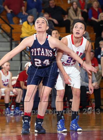 Thumbnail 2 in Chartiers Valley vs. Shaler Area (WPIAL Playoffs) photogallery.