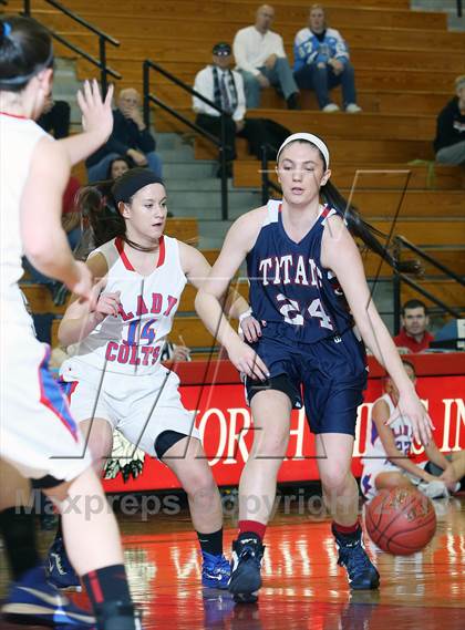 Thumbnail 2 in Chartiers Valley vs. Shaler Area (WPIAL Playoffs) photogallery.