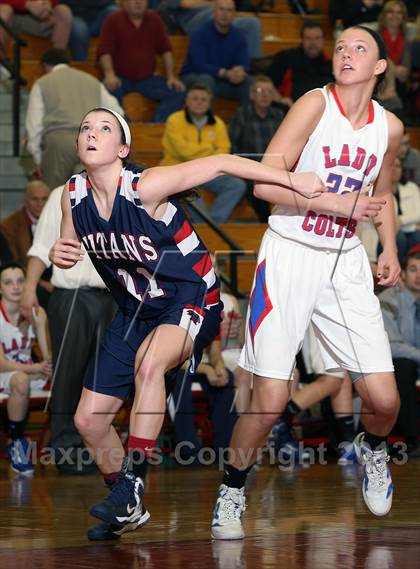 Thumbnail 2 in Chartiers Valley vs. Shaler Area (WPIAL Playoffs) photogallery.