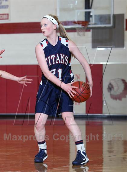 Thumbnail 2 in Chartiers Valley vs. Shaler Area (WPIAL Playoffs) photogallery.