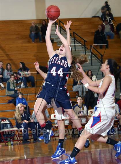 Thumbnail 2 in Chartiers Valley vs. Shaler Area (WPIAL Playoffs) photogallery.