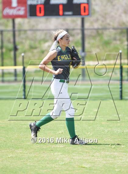 Thumbnail 3 in Baylor vs Rhea County photogallery.