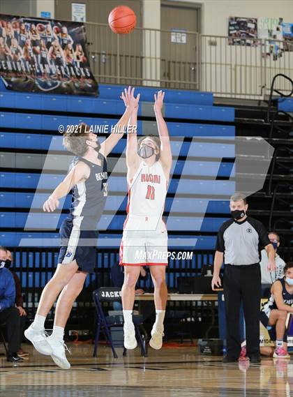 Thumbnail 3 in Rocori vs. Bemidji photogallery.