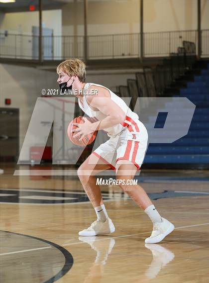 Thumbnail 1 in Rocori vs. Bemidji photogallery.