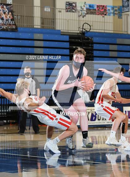 Thumbnail 2 in Rocori vs. Bemidji photogallery.