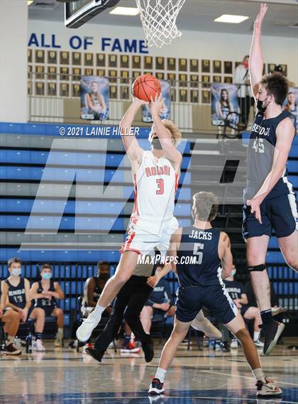 Thumbnail 1 in Rocori vs. Bemidji photogallery.