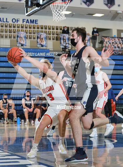 Thumbnail 3 in Rocori vs. Bemidji photogallery.