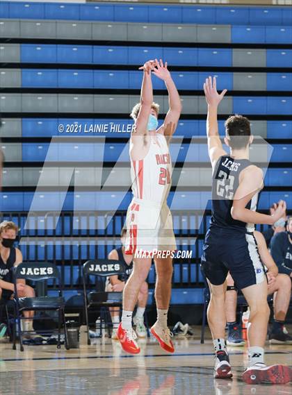 Thumbnail 1 in Rocori vs. Bemidji photogallery.