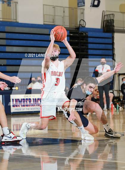 Thumbnail 3 in Rocori vs. Bemidji photogallery.