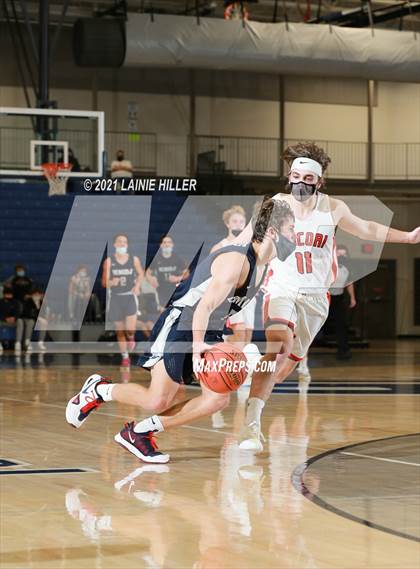 Thumbnail 2 in Rocori vs. Bemidji photogallery.