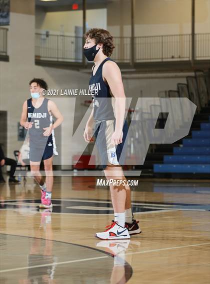 Thumbnail 3 in Rocori vs. Bemidji photogallery.