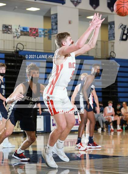 Thumbnail 3 in Rocori vs. Bemidji photogallery.