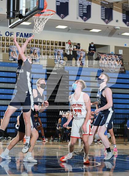 Thumbnail 2 in Rocori vs. Bemidji photogallery.