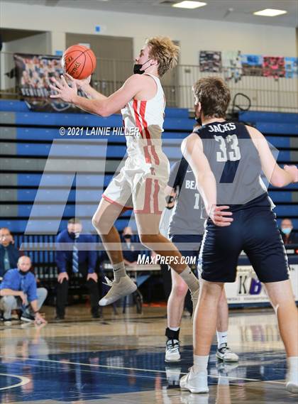Thumbnail 2 in Rocori vs. Bemidji photogallery.