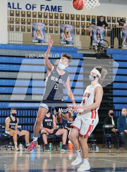 Thumbnail 2 in Rocori vs. Bemidji photogallery.